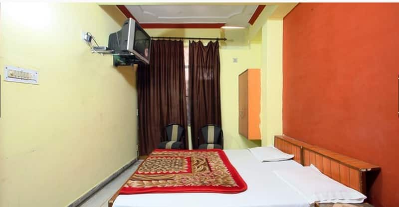 Hotel Santosh Raj, Kanpur 5